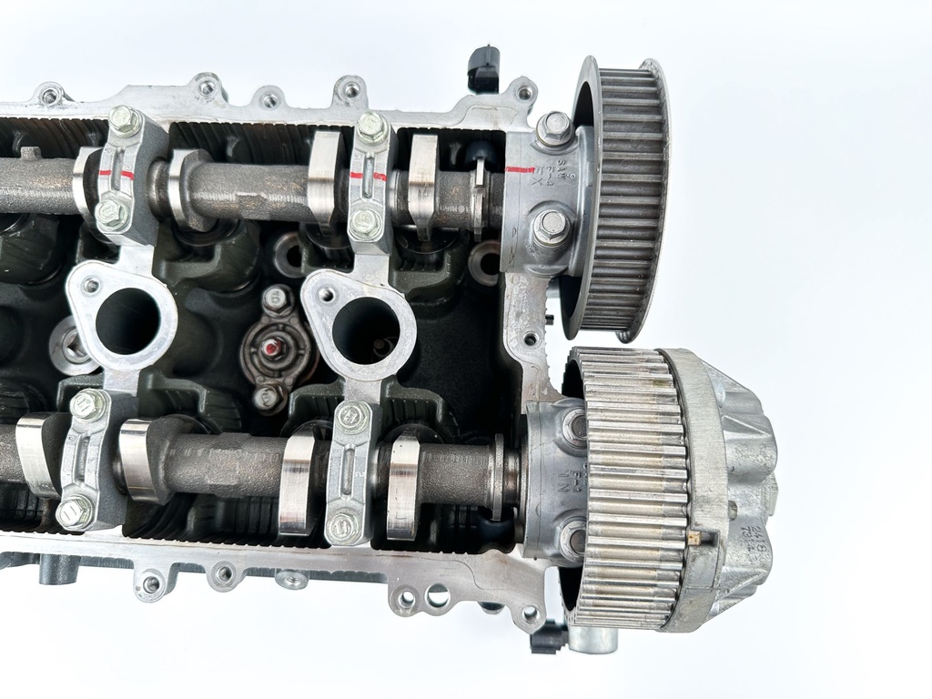 2017 Yamaha 200 HP 4 Stroke Outboard Cylinder Head 6DA-W009A-00-9S OEM