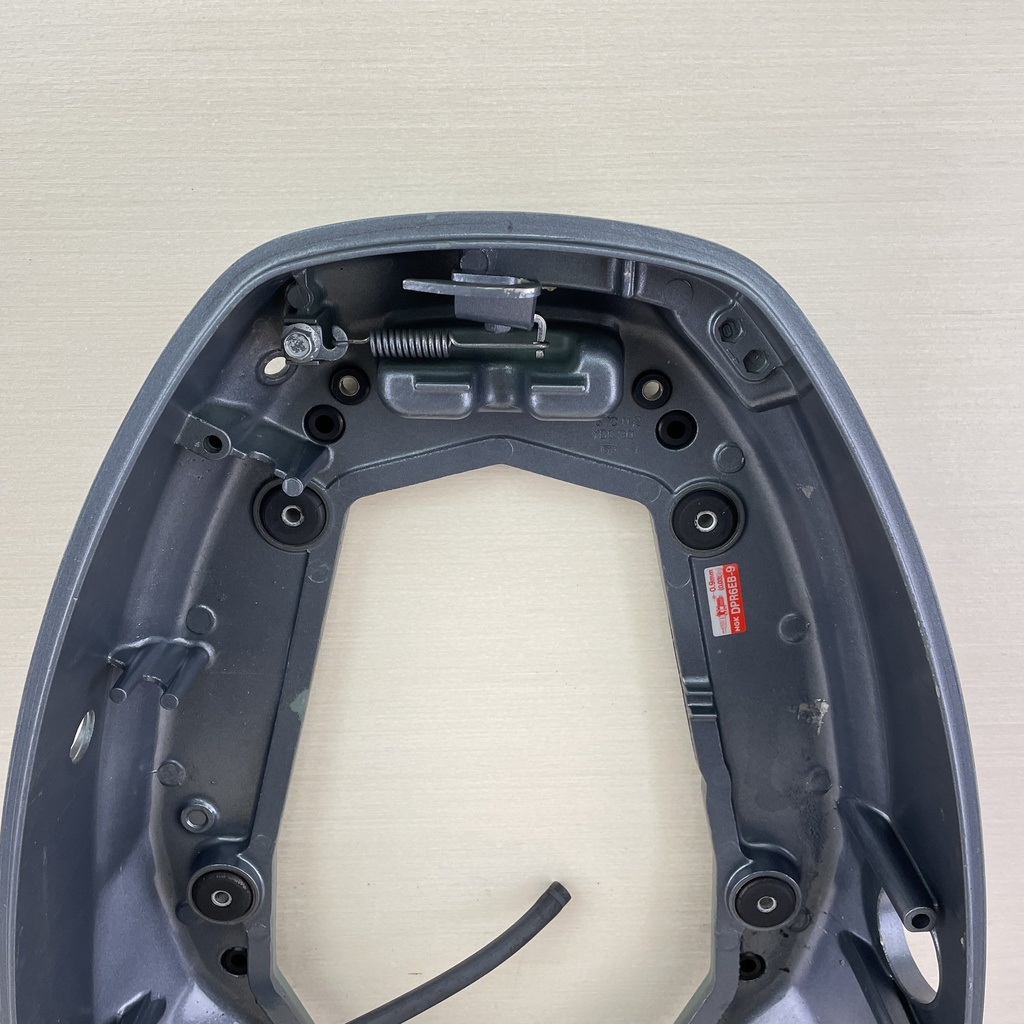 2006 Yamaha 60HP F60 4 Stroke Outboard Bottom Cowling Assembly 6C5-42710-10-4D  