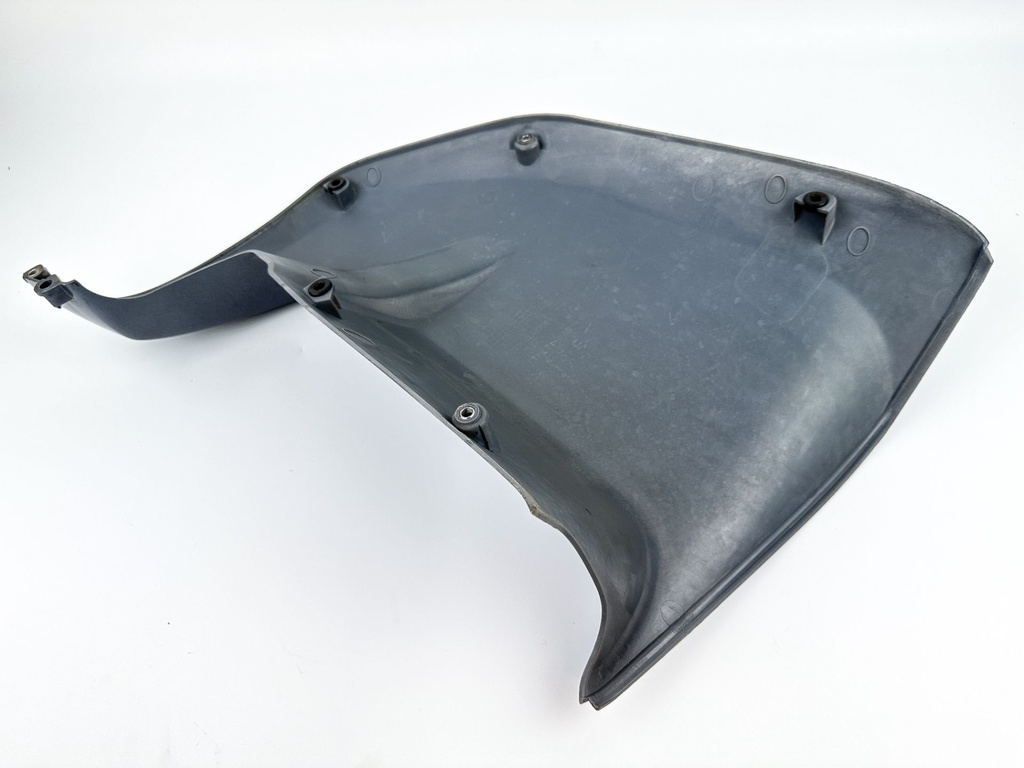 2004 Yamaha 225 HP 4 Stroke Outboard Lower Apron Cover 69J-42741-00-8D OEM