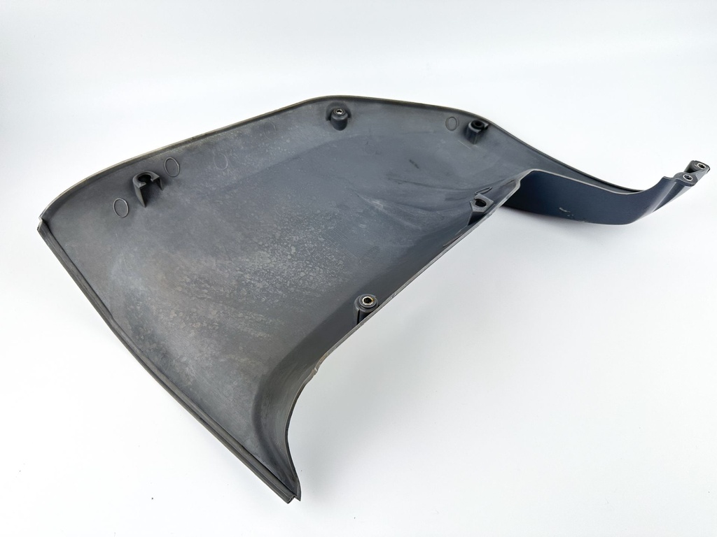 2003 Yamaha 225 HP 4 Stroke Lower Apron Cover Set 69J-42741-00-8D Left & Right