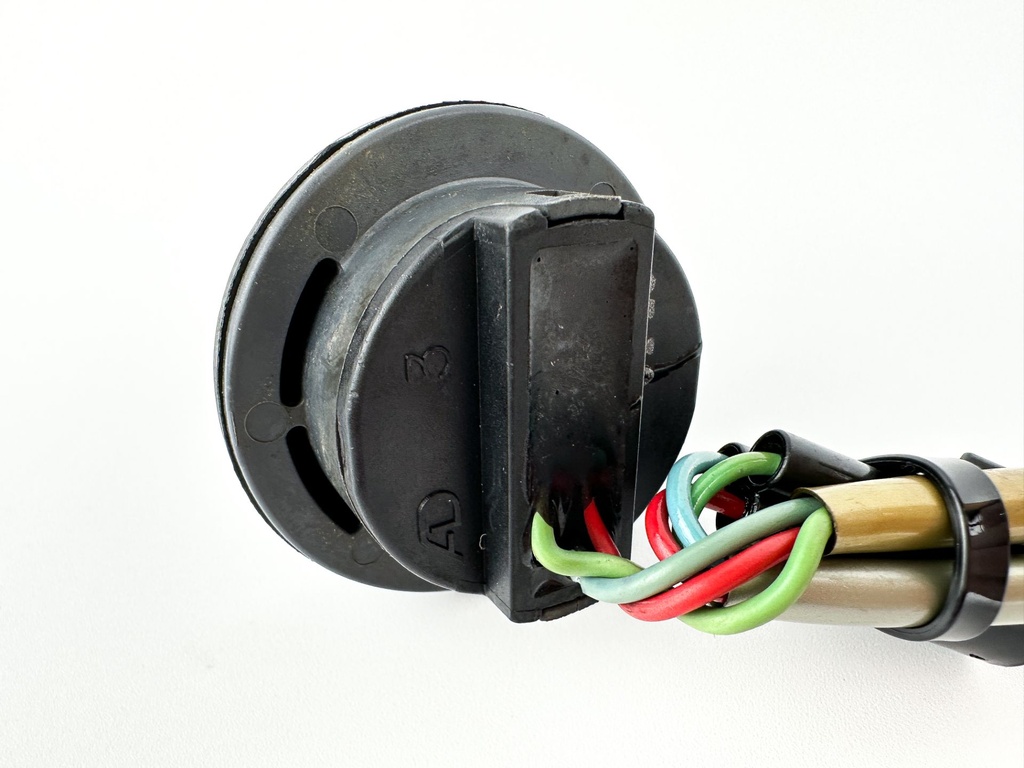 2001 Yamaha 150 HP 2 Stroke Outboard Trim Switch 6R3-8259E-00-00 OEM