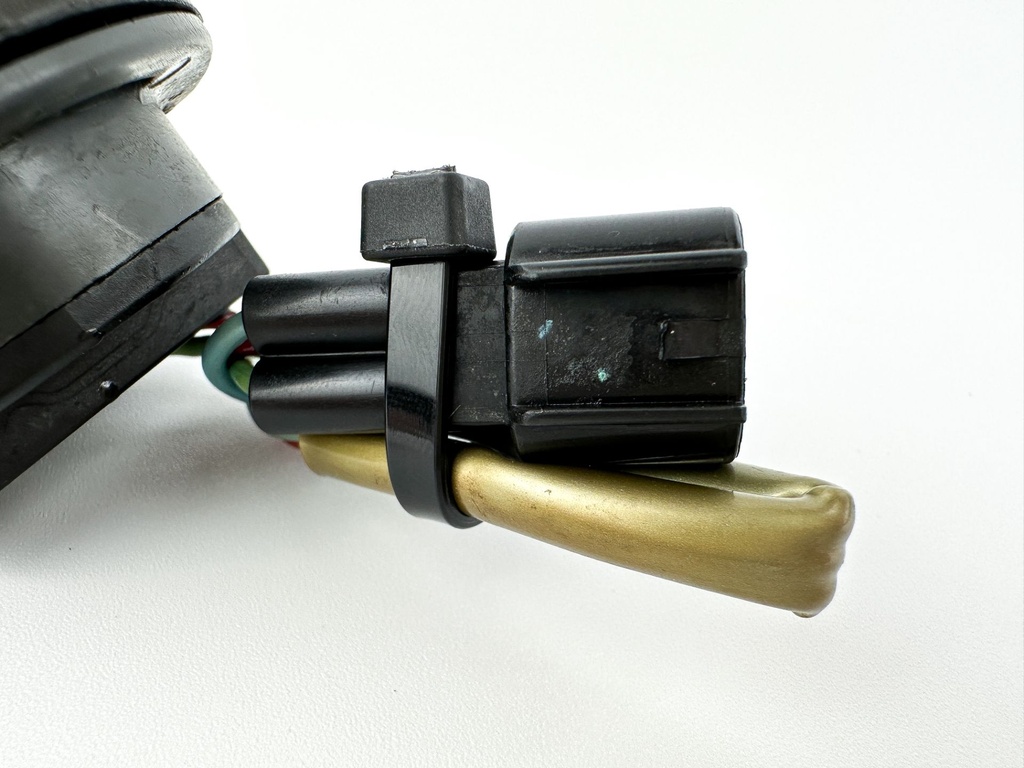2001 Yamaha 150 HP 2 Stroke Outboard Trim Switch 6R3-8259E-00-00 OEM