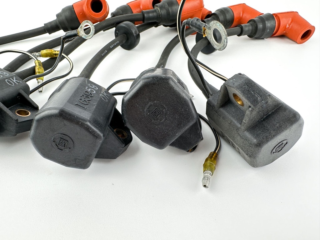 2001 Yamaha 150 HP 2 Stroke Outboard Ignition Coil Set 6R3-85570-01-00 OEM