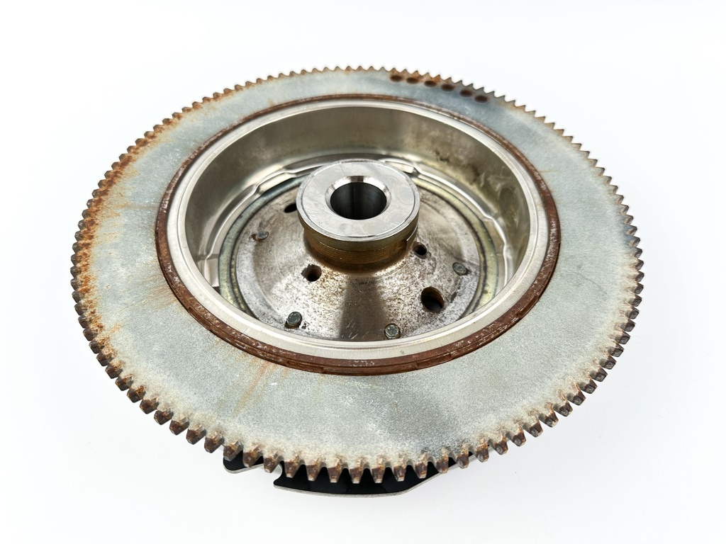 2001 Yamaha 150 HP 2 Stroke Outboard Flywheel Rotor 64D-85550-02-00 OEM
