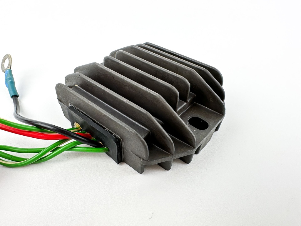 96-00 Yamaha 50HP 4 Stroke Outboard Rectifier Regulator Assembly 62Y-81960-00-00