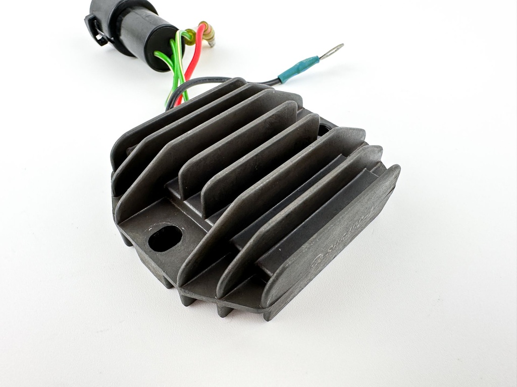 96-00 Yamaha 50HP 4 Stroke Outboard Rectifier Regulator Assembly 62Y-81960-00-00