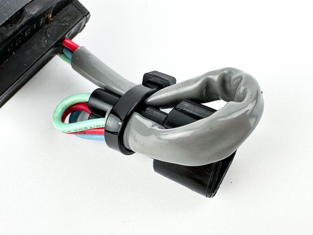 1997 Yamaha 50 HP 4 Stroke Outboard Trim Switch 63D-82563-10-00 OEM