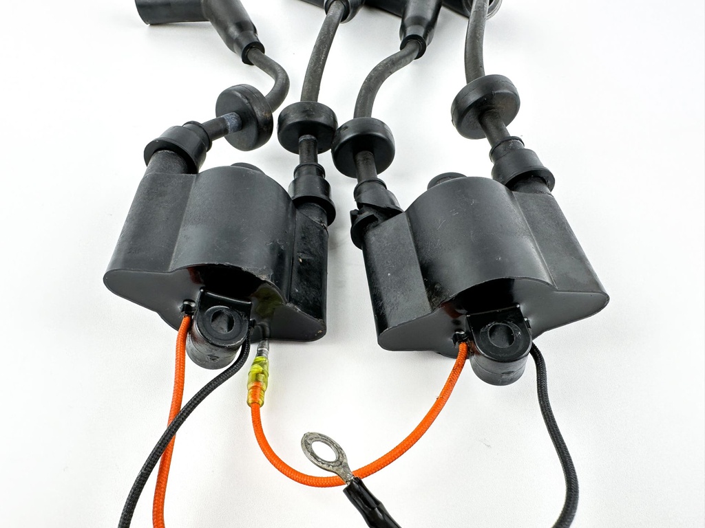 1997 Yamaha 50 HP 4 Stroke Outboard Ignition Coil Set 62Y-85570-00-00 OEM