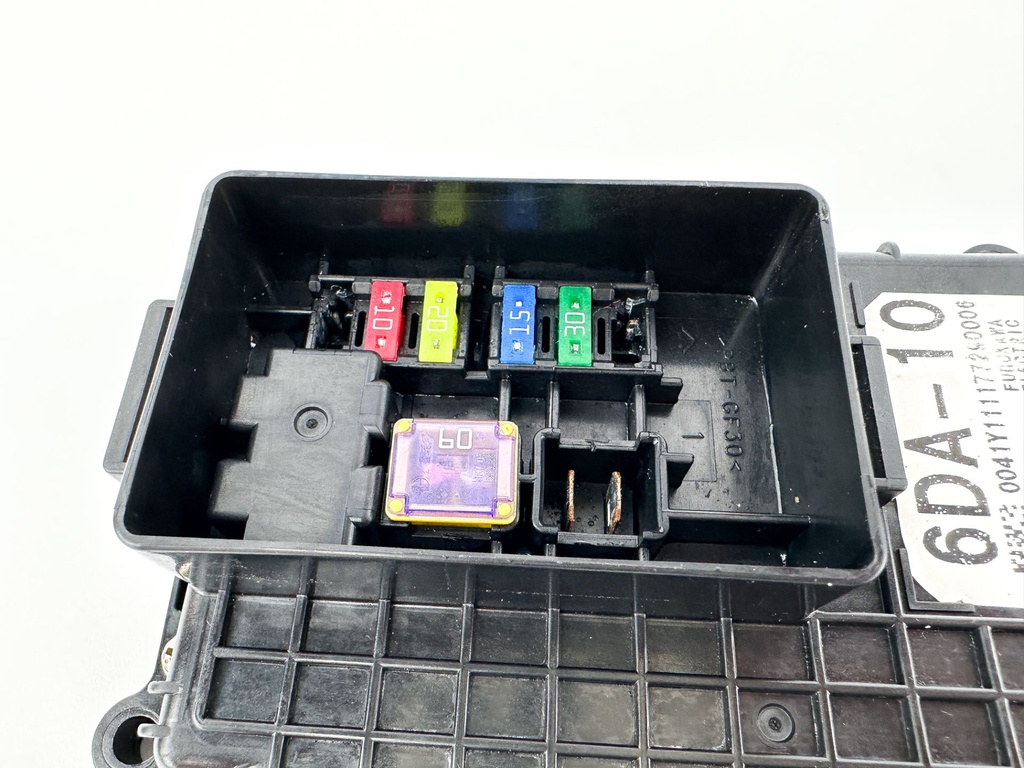 2017 Yamaha 200 HP 4 Stroke Outboard Fuse Box 6DA-82170-10-00 OEM
