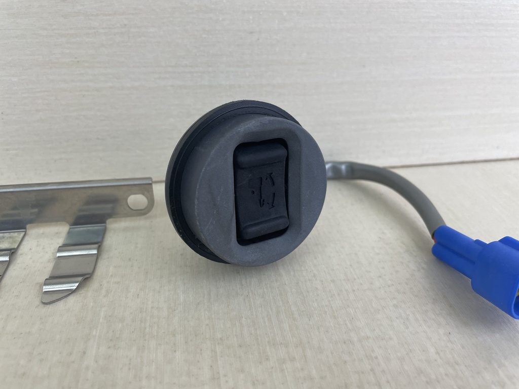 2003 Yamaha 115HP F115 Outboard Trim Switch Assembly & Bracket 63D-82563-11-00