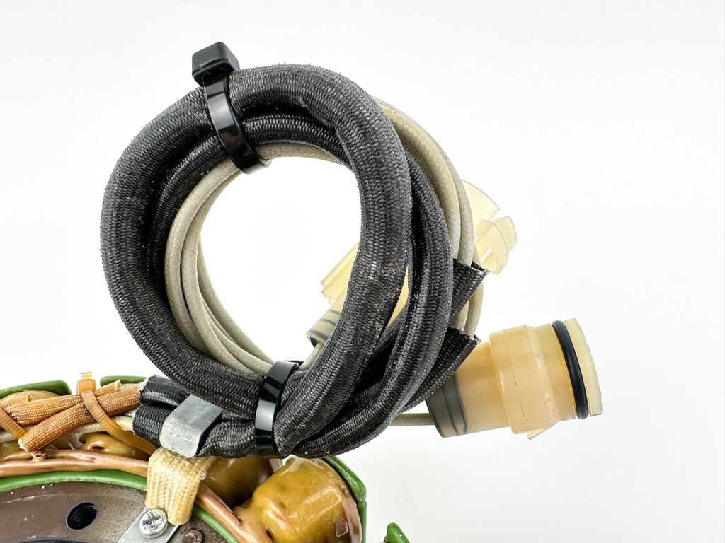 2017 Yamaha 200 HP 4 Stroke Outboard Stator Assembly 6DA-81410-00-00 OEM