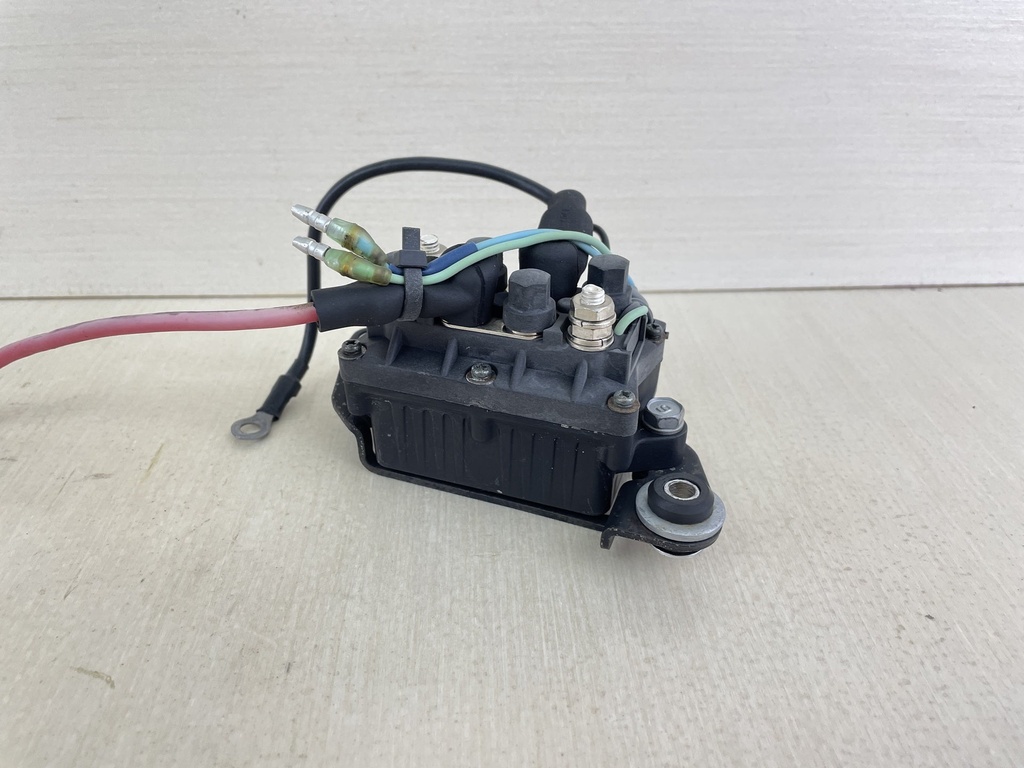 2000 Yamaha 50HP 4 Stroke Outboard Trim Tilt Relay Assembly 6H1-81950-01-00