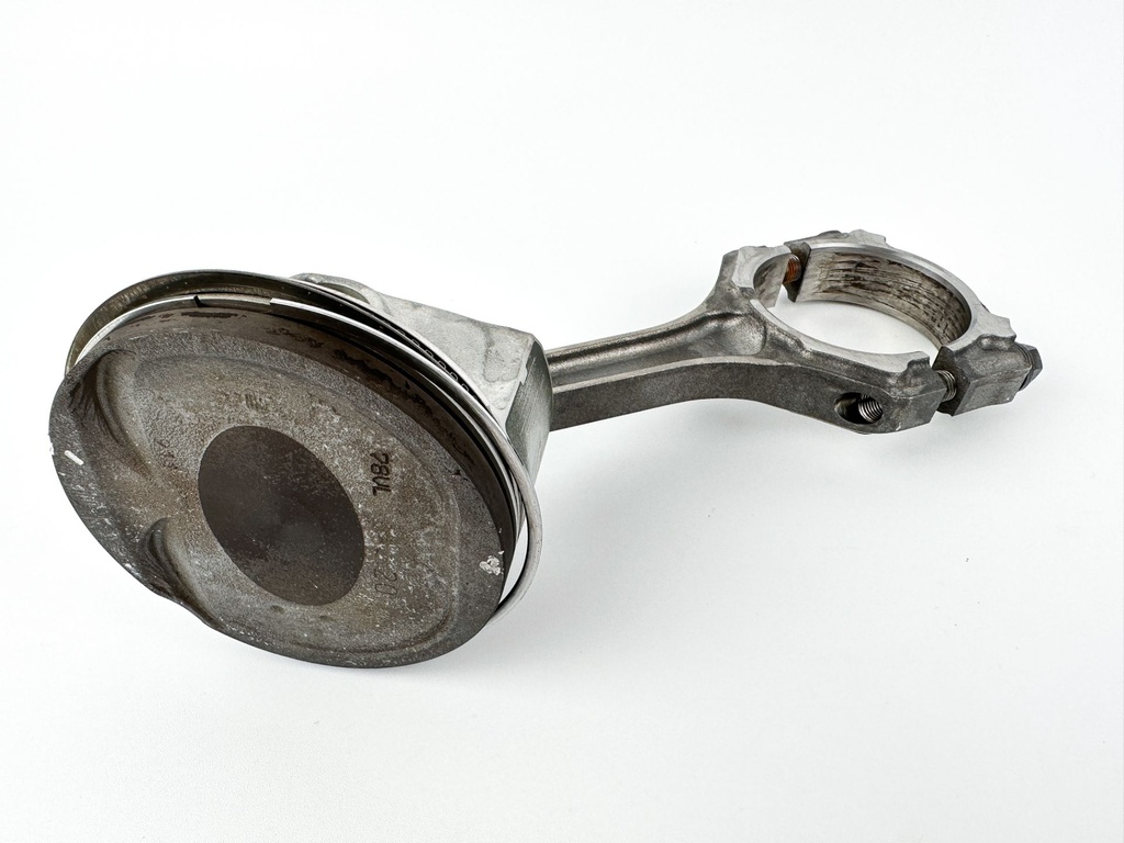 2017 Yamaha 200 HP 4 Stroke Outboard Piston W/ Connecting Rod 6CB-W1165-00-00 OEM