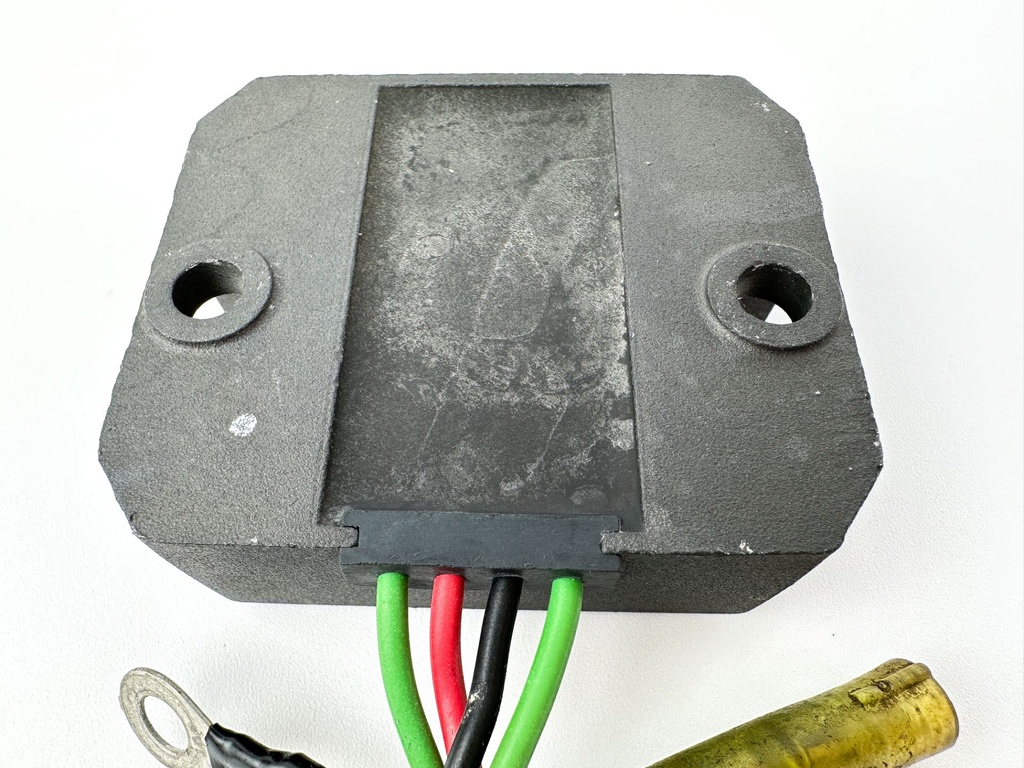2001 Yamaha 90 HP 2 Stroke Outboard Rectifier & Regulator 6H0-81960-10-00 OEM