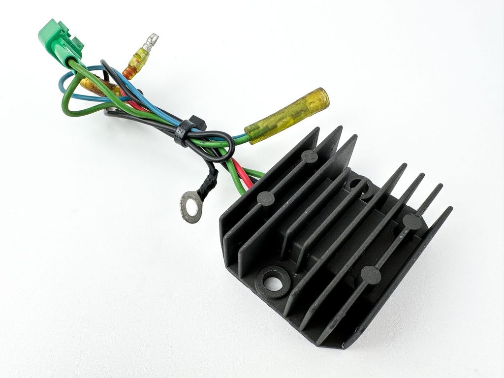 2001 Yamaha 90 HP 2 Stroke Outboard Rectifier & Regulator 6H0-81960-10-00 OEM