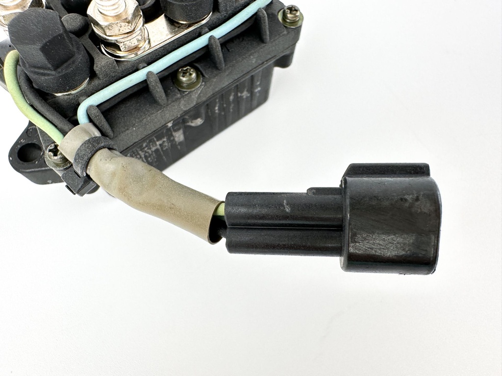 2001 Yamaha 90 HP 2 Stroke Outboard Trim Tilt Relay 61A-81950-00-00 OEM