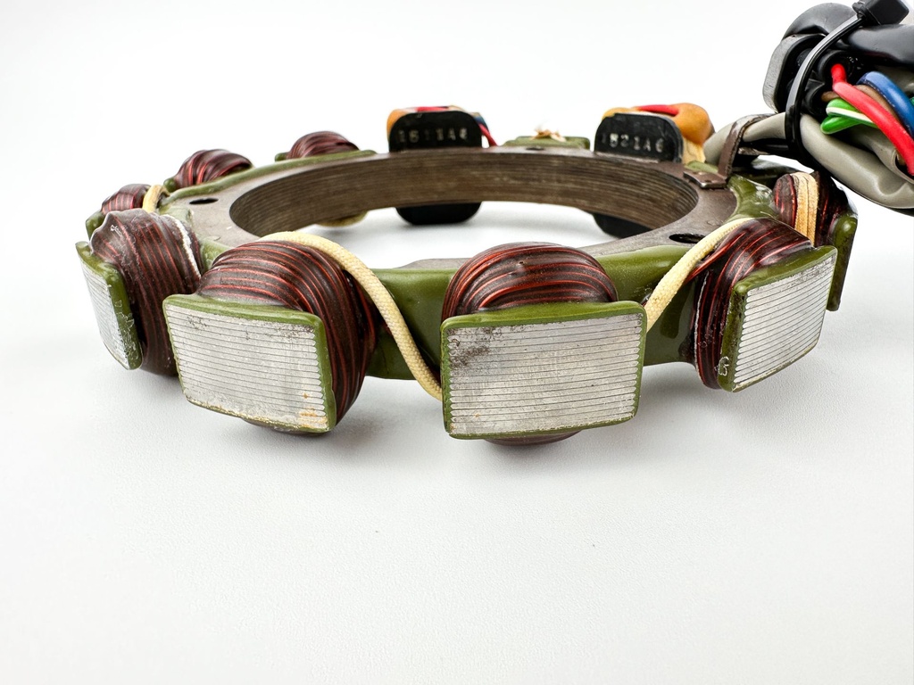 2001 Yamaha 90 HP 2 Stroke Outboard Stator Assembly 6H0-85510-02-00 OEM