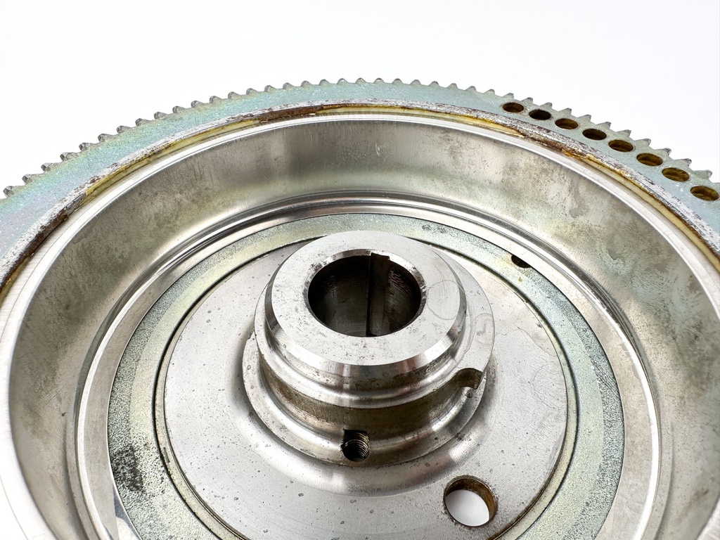 2001 Yamaha 90 HP 2 Stroke Outboard Flywheel Rotor 6H0-85550-00-00 OEM