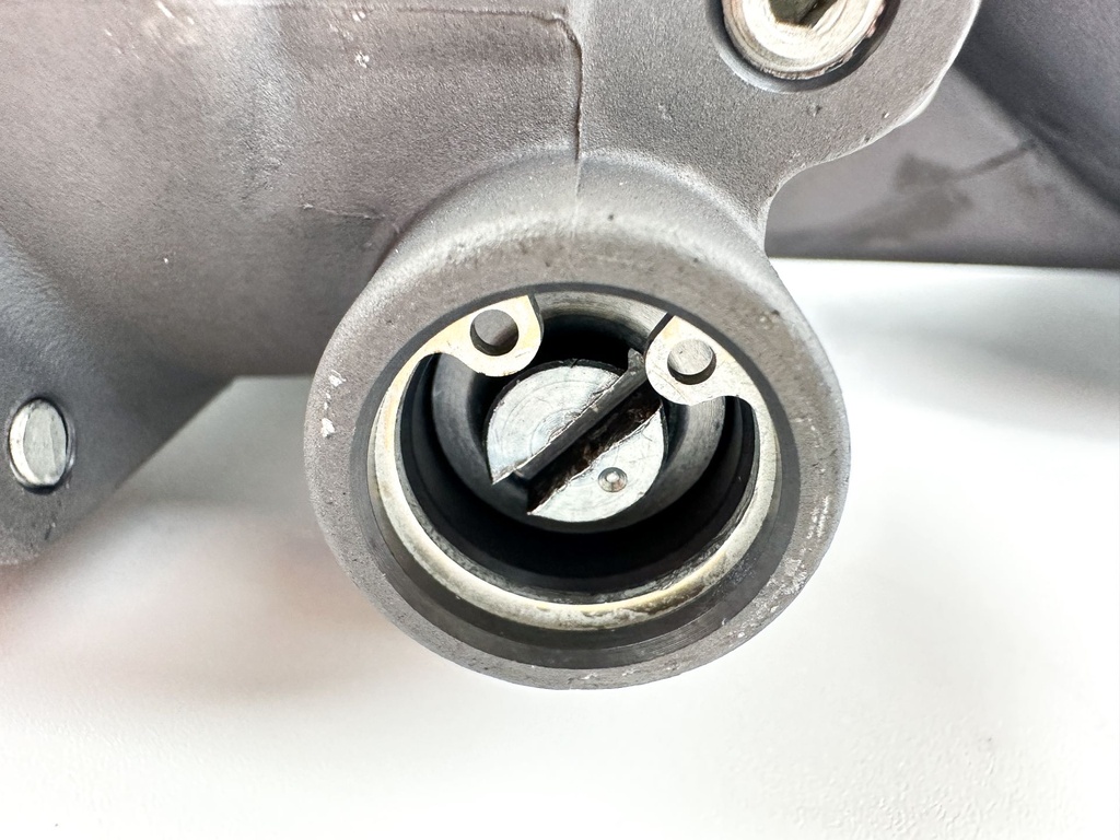 2002 + Honda 90 115 130 135 150 200 225 HP Power Trim Tilt Unit Stuck Pin