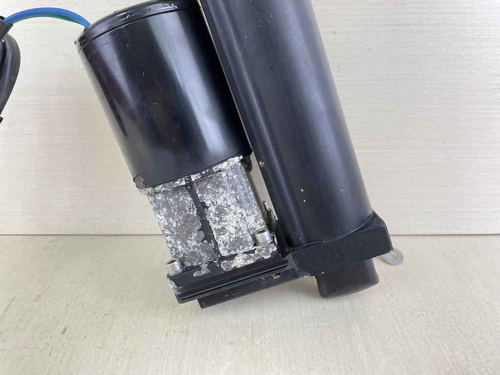 Mercury 90HP Outboard Engine Power Trim & Tilt Unit Assembly 2 Wire 898447T01