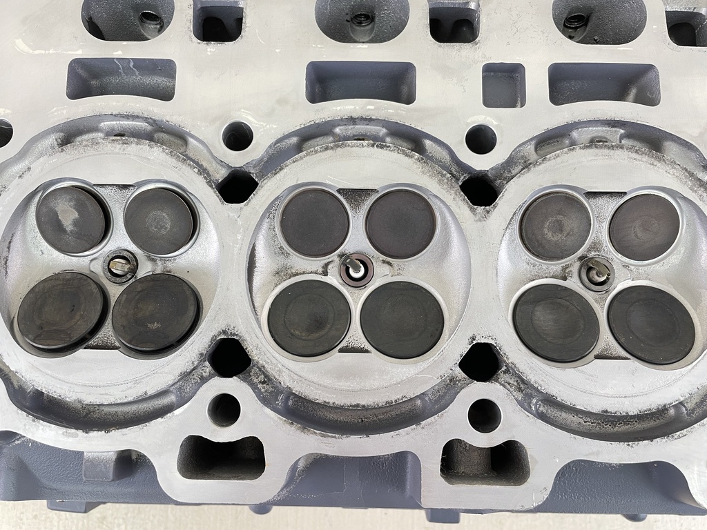 2000-2011 Yamaha 115HP 4 Stroke Outboard Cylinder Head 68V-W009A-01-1S