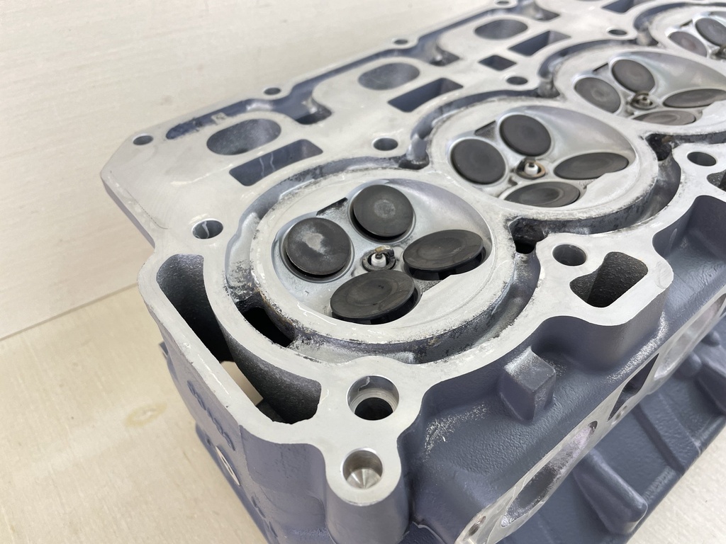 2000-2011 Yamaha 115HP 4 Stroke Outboard Cylinder Head 68V-W009A-01-1S