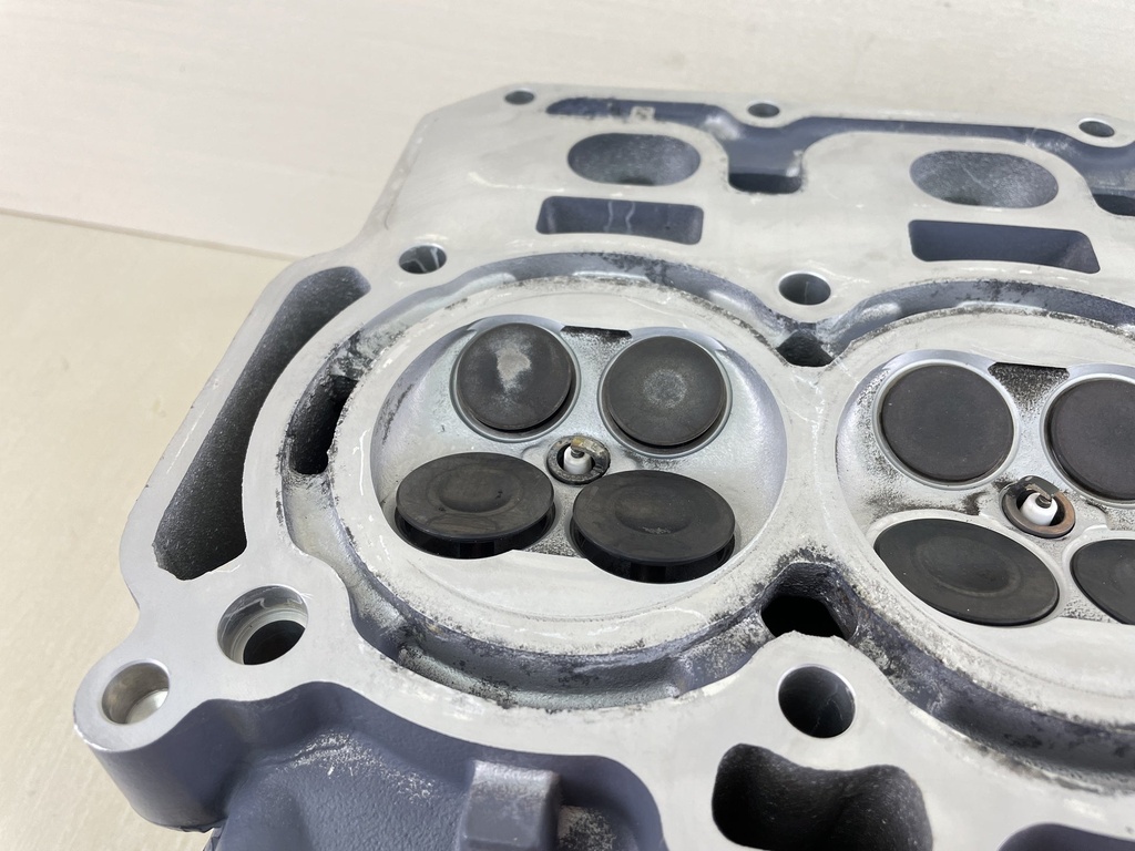 2000-2011 Yamaha 115HP 4 Stroke Outboard Cylinder Head 68V-W009A-01-1S
