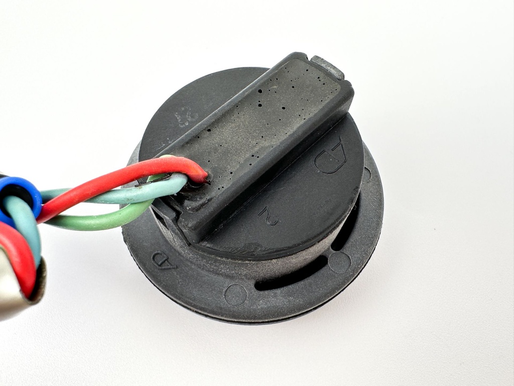 2000 Yamaha 100 HP 4 Stroke Outboard Trim Switch 63D-82563-10-00 OEM