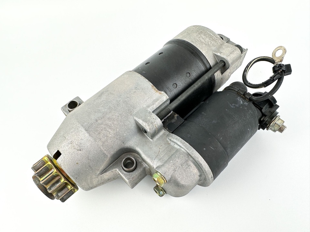 2000 Yamaha 100 HP 4 Stroke Outboard Starter Motor 67F-81800-01-00 Used