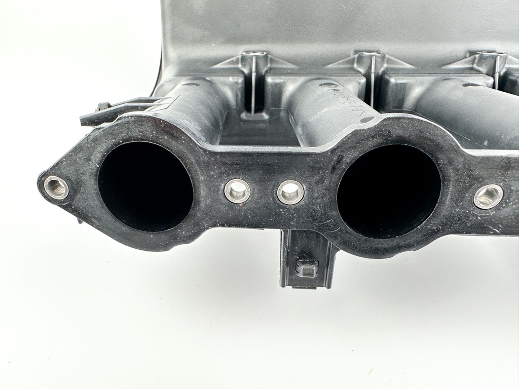 2000 Yamaha 100 HP 4 Stroke Outboard Intake Manifold 67F-14440-00-00 OEM