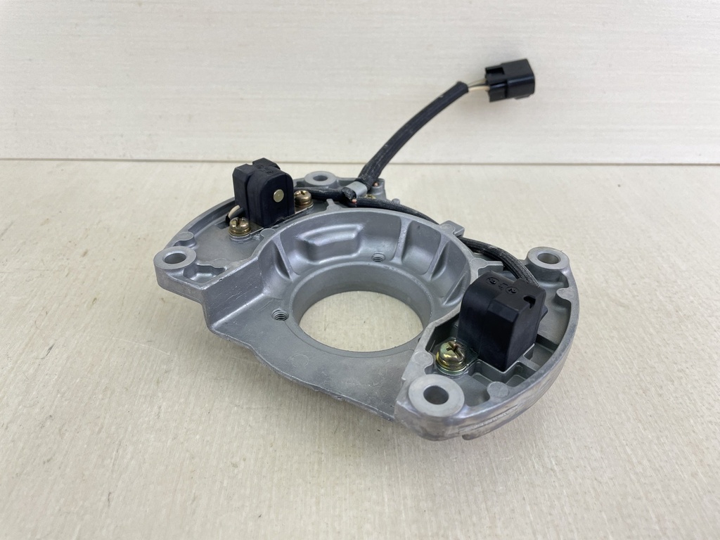 2003 Yamaha 115HP 4 Stroke Outboard Coil Pulser Assembly 68V-85580-00-00
