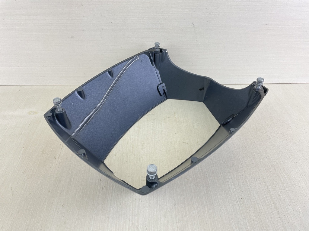 2004 Yamaha 60HP 2 Stroke Outboard Apron Lower Cowling 6H3-42771-01-8D