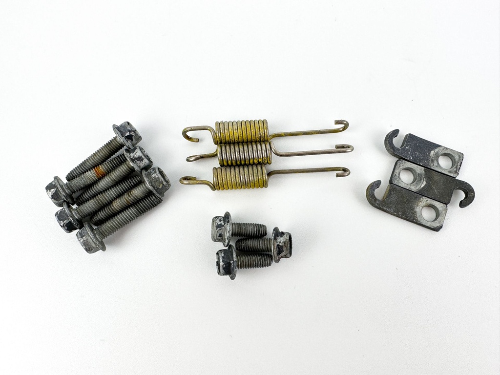 2007 Yamaha 250 HP 2 Stroke Outboard Latch Handle Set 60V-42815-00-8D OEM