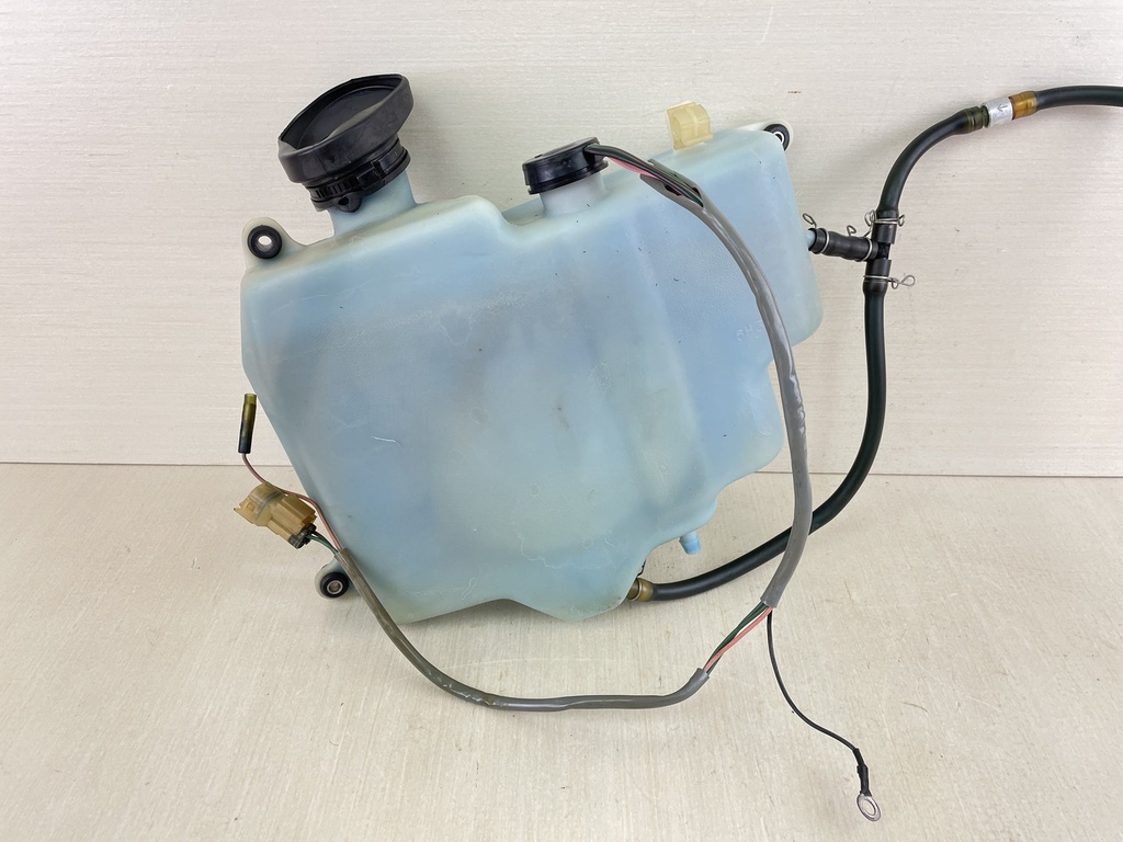 2004 Yamaha 60HP 2 Stroke Outboard Oil Tank Assembly With Sensor 6H3-21707-03-00