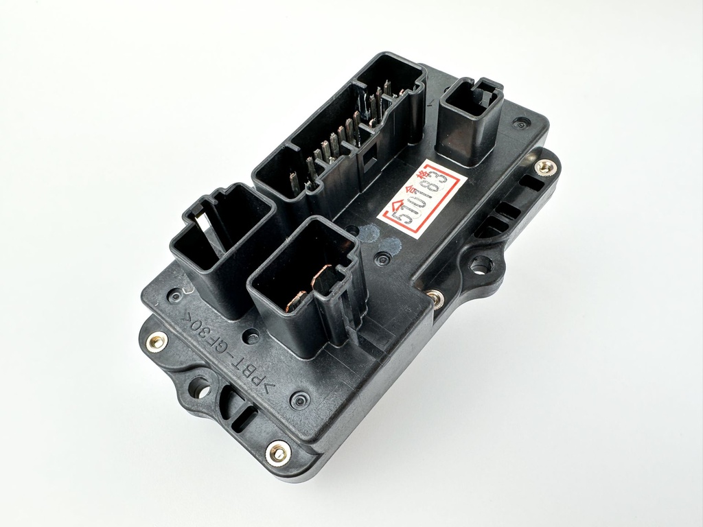 2009 Yamaha 225 HP 2 Stroke Outboard Fuse Box 68F-82170-01-00 OEM