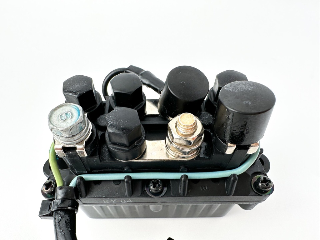 2009 Yamaha 225 HP 2 Stroke Outboard Trim Tilt Relay 60V-81950-00-00 OEM