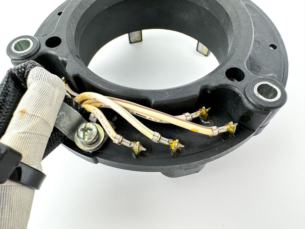 2009 Yamaha 225 HP 2 Stroke Outboard Coil Pulser 60V-85580-10-00 OEM