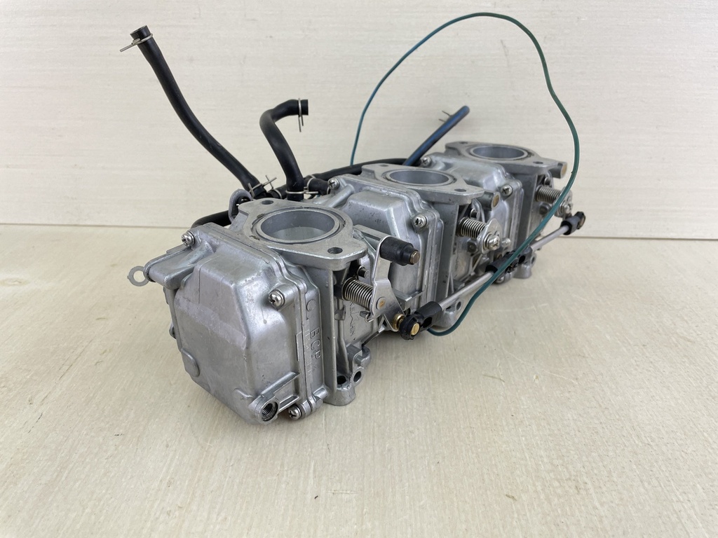 2004 Yamaha 60HP 2 Stroke Outboard Carburetor Set Top Bottom Middle - Just Serviced