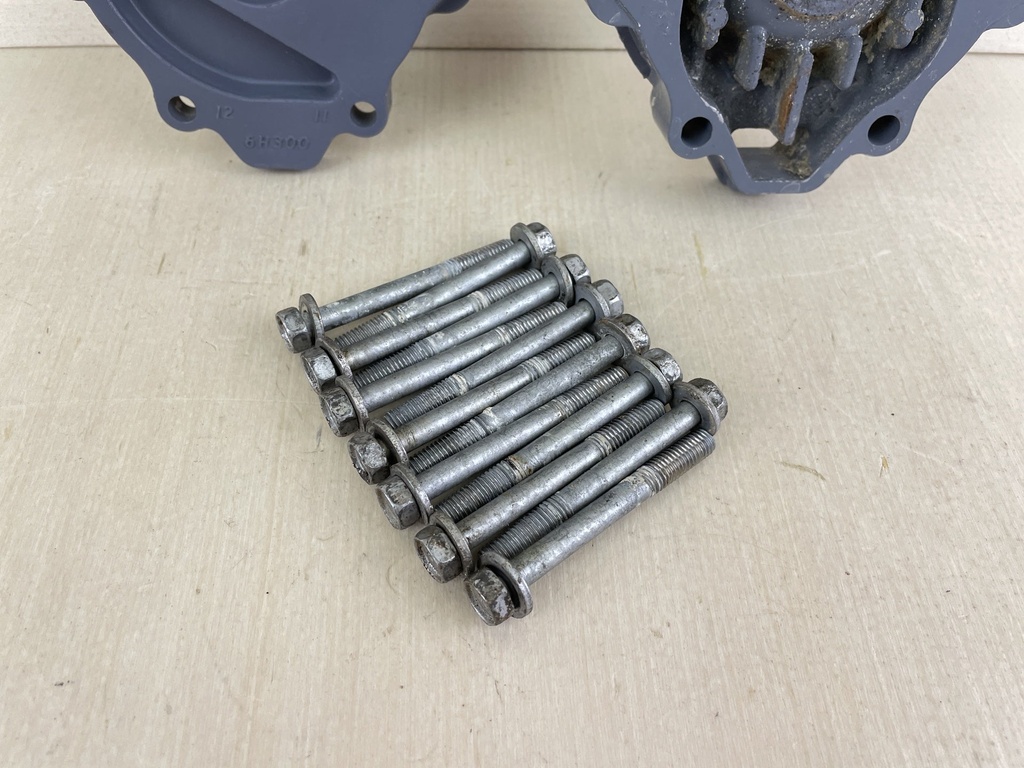 2004 Yamaha 60HP 2 Stroke Outboard Cylinder Head & Cover 6H3-11111-01-1S