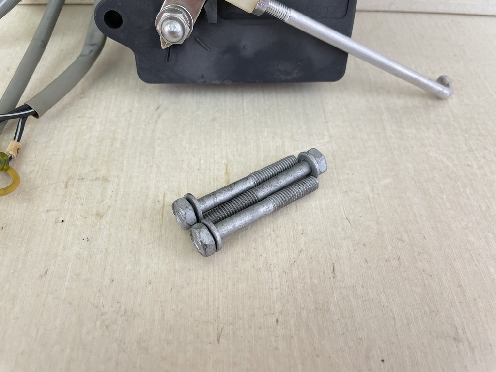 2004 Yamaha 60HP 2 Stroke Outboard C.D.I CDI Unit 6H2-85540-12-00