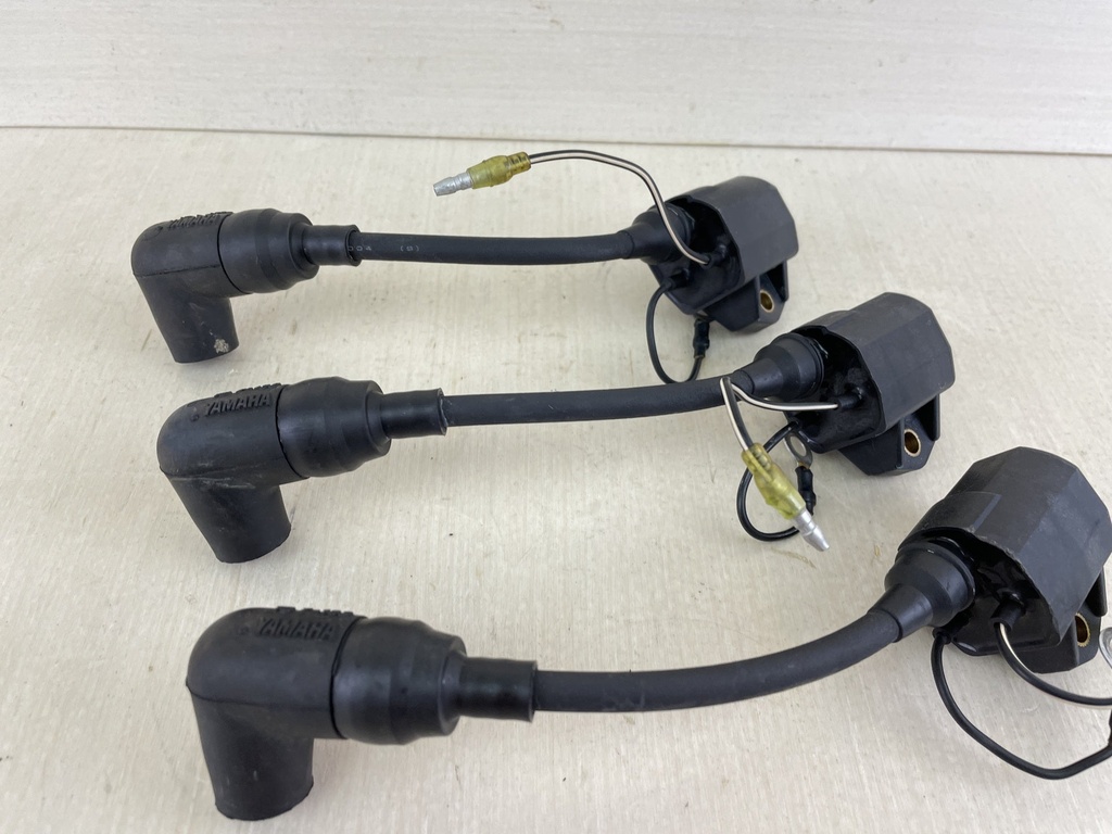 2004 Yamaha 60HP 2 Stroke Outboard Ignition Coil Set 697-85570-00-00
