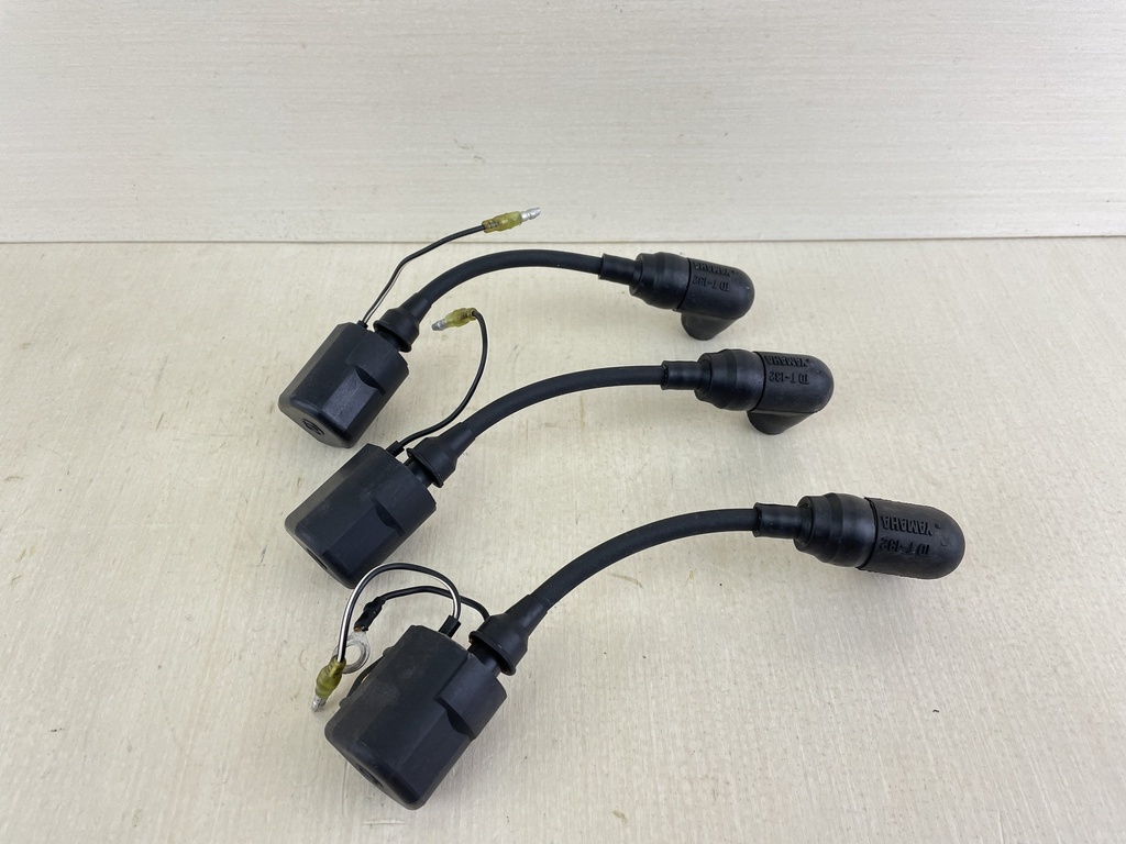 2004 Yamaha 60HP 2 Stroke Outboard Ignition Coil Set 697-85570-00-00
