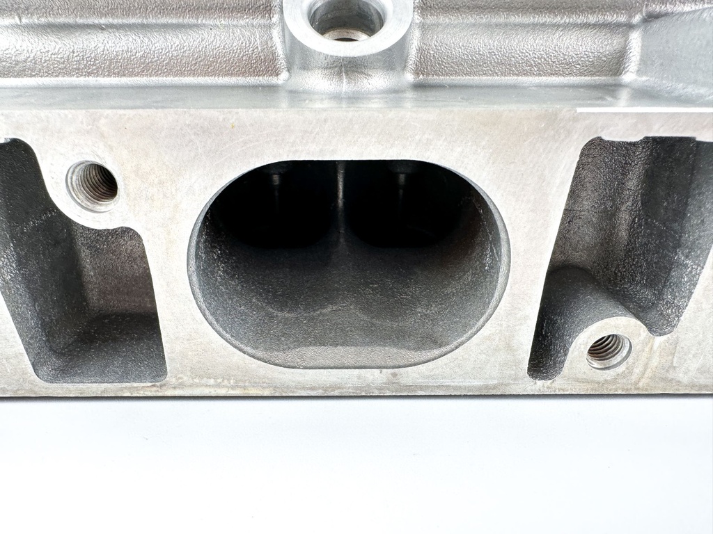 Yamaha 200 225 250 HP Starboard Cylinder Head 6CB-W009A-00-00 2010 - 2014