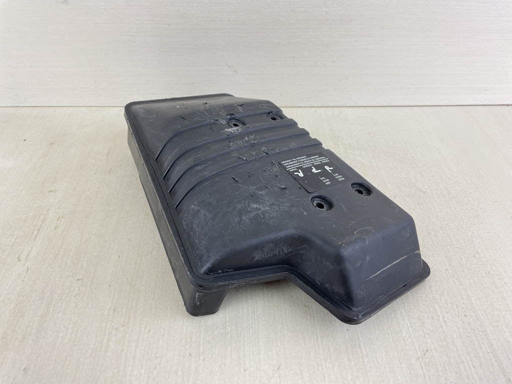 2004 Yamaha 60HP 2 Stroke Outboard Air Intake Silencer Assembly 6H3-14440-02-00