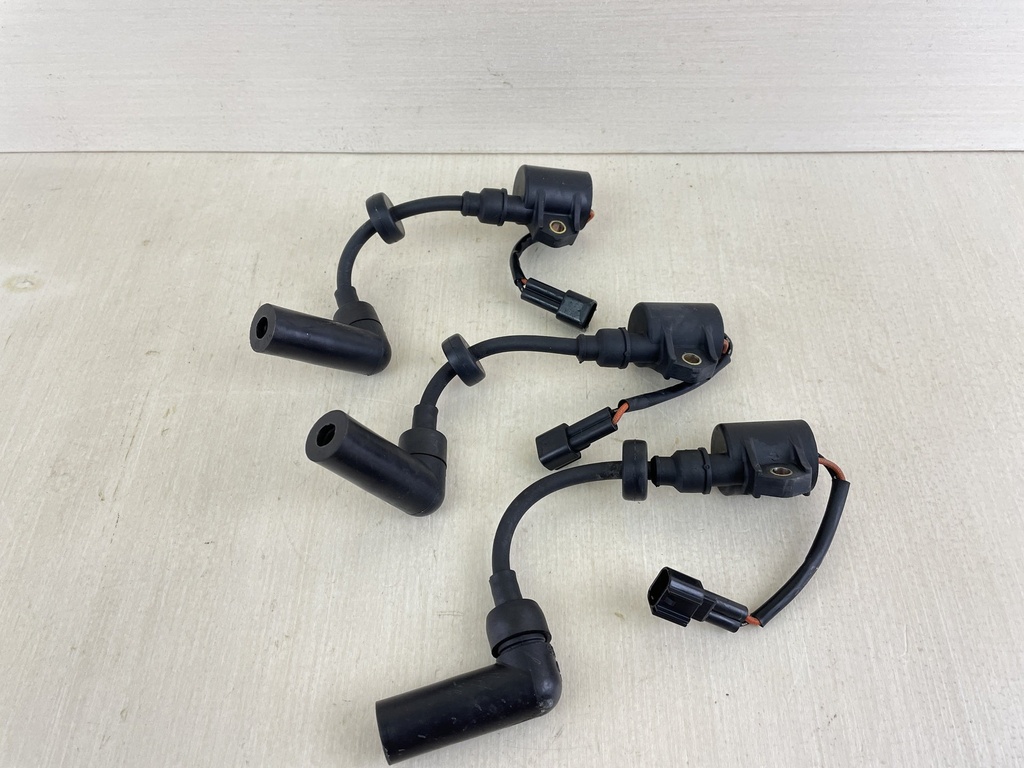 2000 Yamaha 40HP 4 Stroke Outboard Ignition Coil & Wire 67C-85570-00-00