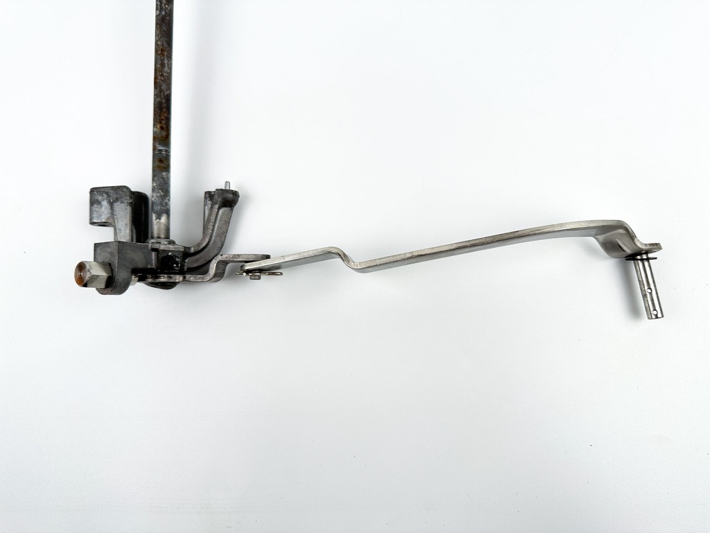 2016 Yamaha 150 HP 4 Stroke Outboard Shift Shaft 6DA-44120-11-00 OEM