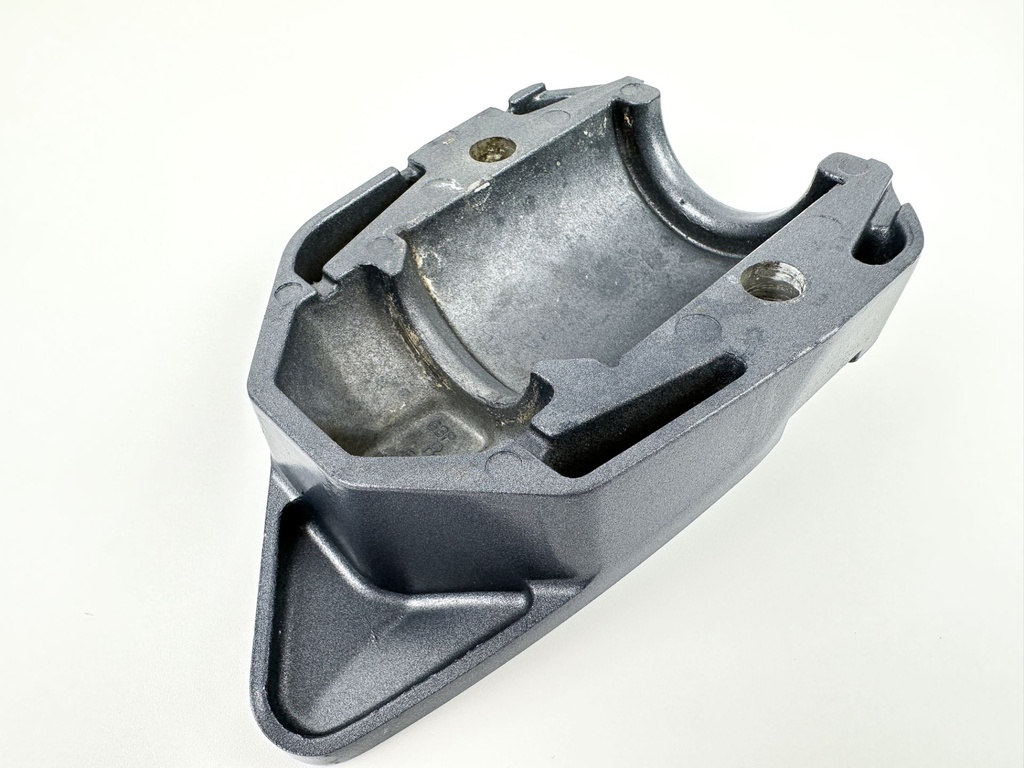 2016 Yamaha 150 HP 4 Stroke Outboard Lower Mount Covers Set 63P-44556-00-8D OEM
