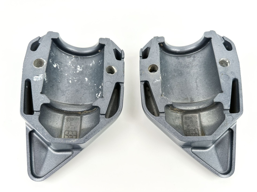 2016 Yamaha 150 HP 4 Stroke Outboard Lower Mount Covers Set 63P-44556-00-8D OEM