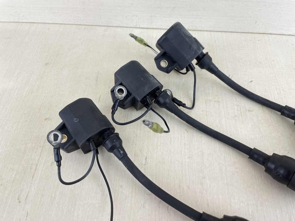 2008 Yamaha 70HP 2 Stroke Outboard Ignition Coil Assembly Set Of 3 697-85570-00-00