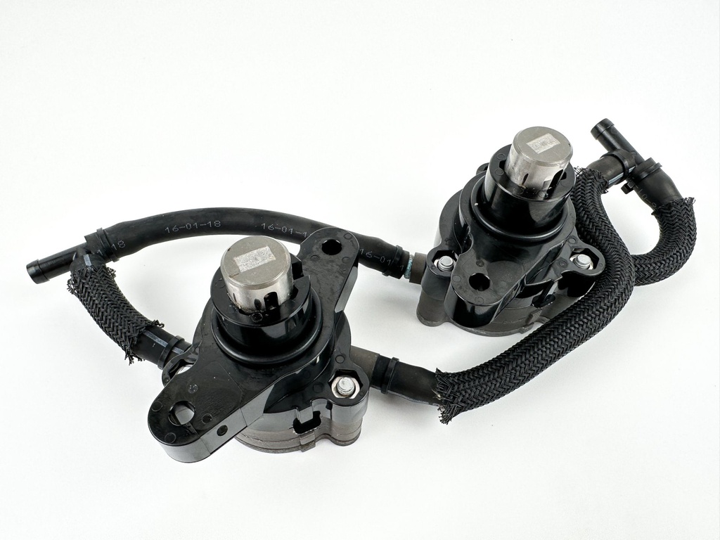 2016 Yamaha 150 HP 4 Stroke Outboard Fuel Pump Set 63P-24410-20-00 OEM